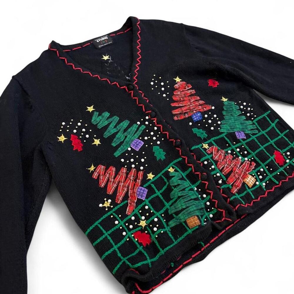 True Vintage Studio Joy Black Christmas Cardigan – Grandmacore Sweater XL